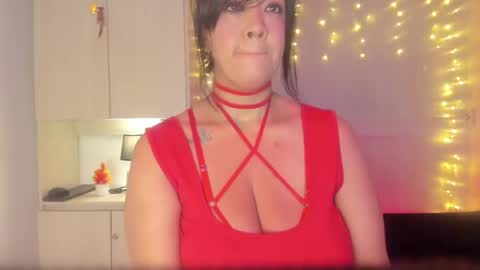 V I C K Y online show from April 27, 7:55 pm