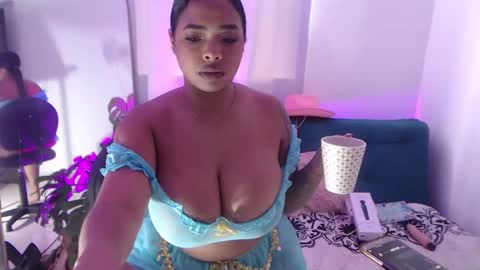 Snapshot of vickygrey1 chatting on December 2, 6:05 pm Vicky Greys online show from December 2, 6:05 pm