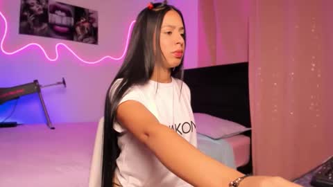 VICTORIA 3 online show from January 31, 10:40 pm