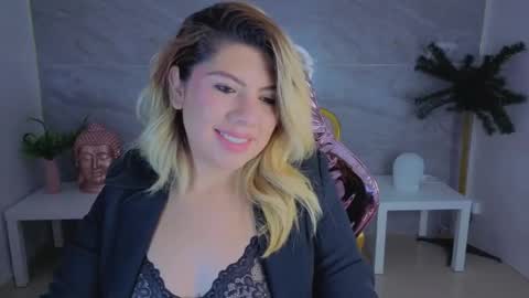 Vicky  online show from February 28, 3:10 am