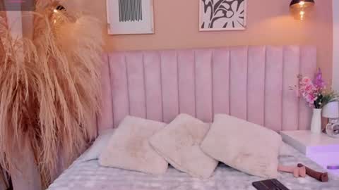 victoria__lee_ online show from July 28, 3:48 am