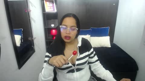 VICTORIA online show from November 19, 7:56 pm