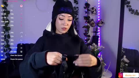 Victoria  online show from September 19, 4:54 pm