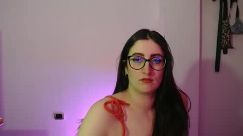 Victoria online show from November 22, 9:24 pm