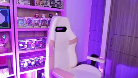 Victoria online show from April 4, 5:47 am