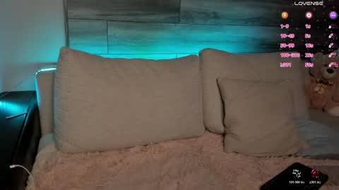 Victoria online show from April 1, 12:00 am