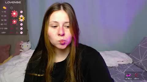 victoriassecrets_ online show from September 9, 7:03 pm