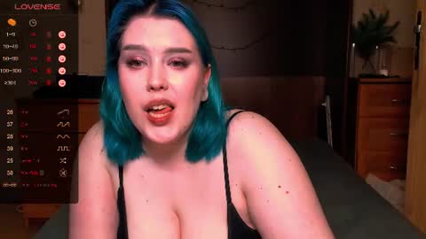 viesica_ online show from June 12, 11:59 pm