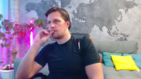 vikingchrisss online show from February 25, 11:14 am