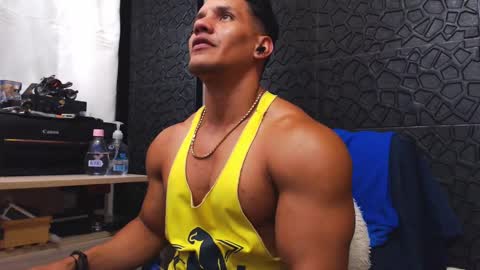 Viktor Herrera online show from September 10, 6:20 pm