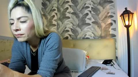 Viktoria online show from March 29, 11:50 pm