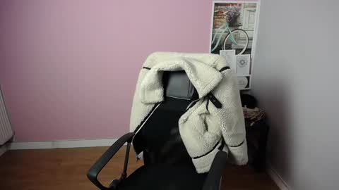 viktoria_lovely online show from February 19, 6:11 am