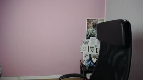 viktoria_lovely online show from September 19, 6:50 am