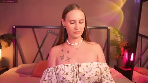  Vi  online show from July 29, 12:05 pm