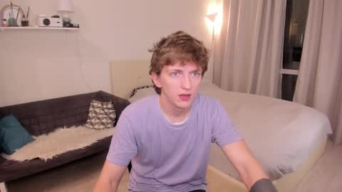 Dimoooooon online show from November 7, 8:11 pm