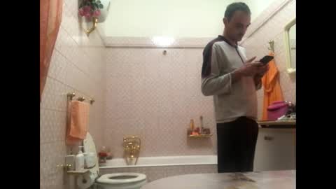 Zenith online show from December 4, 11:19 pm