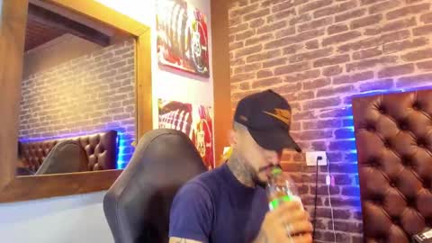 ---Vinzen--- online show from October 28, 5:30 am