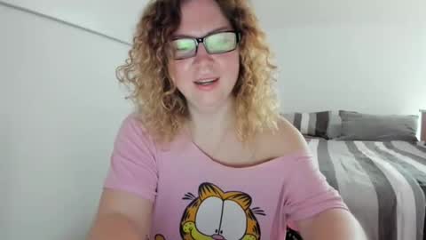 viodetta online show from April 21, 3:30 pm