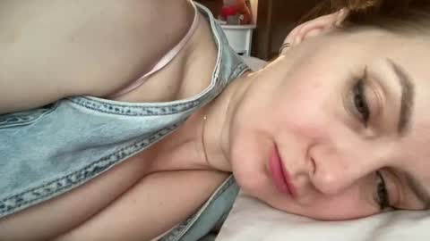 Funny  girl online show from June 12, 2:54 am