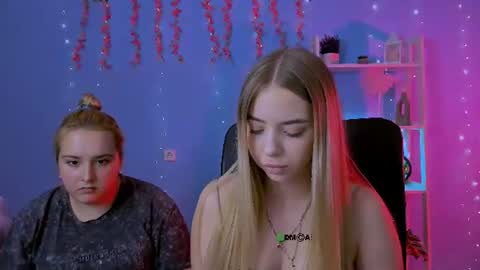 viola_sweet_ online show from July 26, 9:40 am
