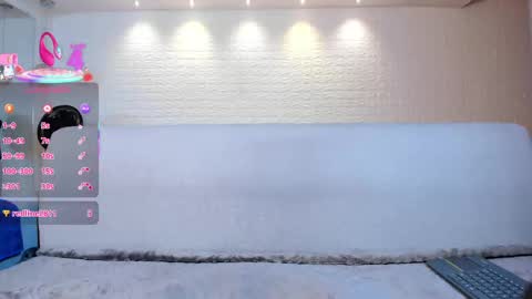 Violett  Everyday From 0530 to 1430 Col Time online show from March 11, 1:56 pm