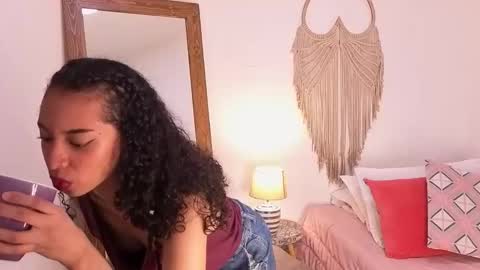 violet__15 online show from February 5, 12:31 pm