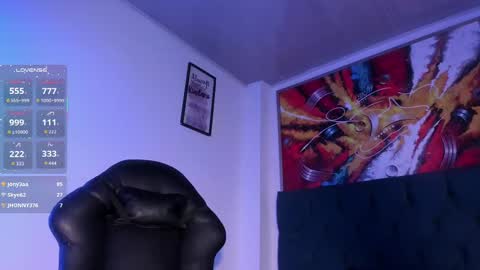           online show from November 11, 12:40 pm