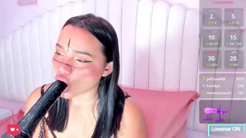 Violet online show from November 21, 11:52 am