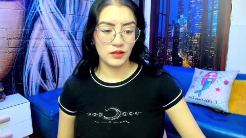 Snapshot of violeta_diazz chatting on January 29, 9:17 pm     online show from January 29, 9:17 pm