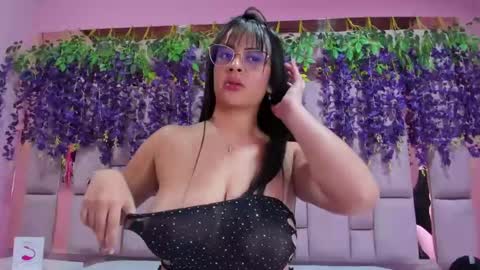 Snapshot of violeta_hard chatting on February 16, 6:21 am Valentina Hard online show from February 16, 6:21 am