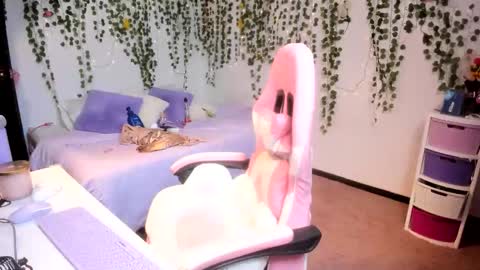 Violeta online show from October 24, 4:52 pm