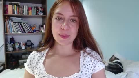 Snapshot of violeta_peter69 chatting on September 14, 9:49 pm Violeta Peter online show from September 14, 9:49 pm