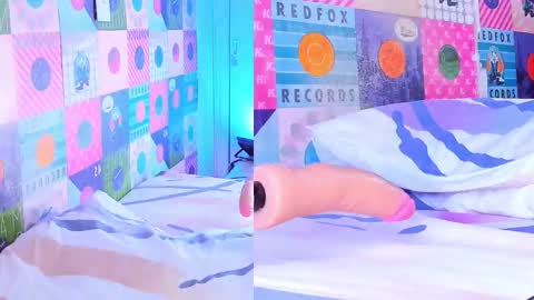   online show from November 20, 7:55 pm