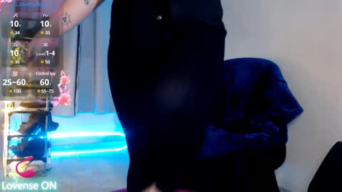 Snapshot of violetabitch chatting on February 24, 7:11 am Violetta Morningstar online show from February 24, 7:11 am