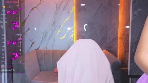 violeth_b online show from November 24, 4:27 pm