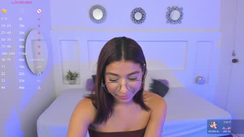 V I O L E T online show from December 12, 4:32 pm