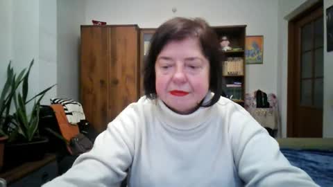 violetpulse online show from February 12, 1:58 pm