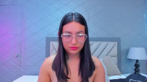 Violet Rousse online show from April 10, 3:50 pm