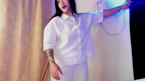 Violet salvatore online show from September 25, 4:52 am