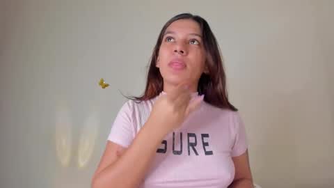 violett_24_ online show from October 22, 11:28 pm