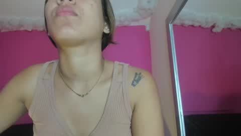 violett_24_ online show from February 25, 12:16 pm