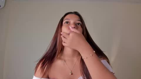 violett_24_ online show from September 9, 10:21 pm