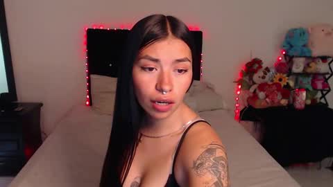 violeta  online show from January 24, 7:07 pm