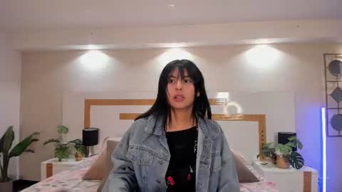 Violettaa online show from July 2, 3:34 am