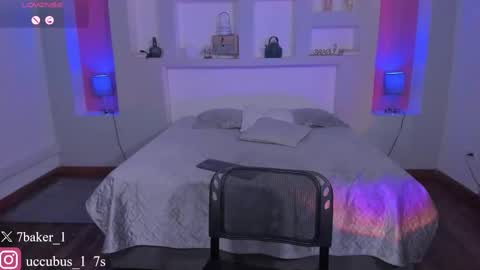 Snapshot of violettabaker1 chatting on September 9, 7:36 pm ViolettaBaker online show from September 9, 7:36 pm