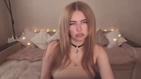 ViolettaOtis online show from July 26, 1:52 pm