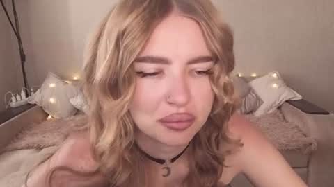 ViolettaOtis online show from July 25, 11:41 am