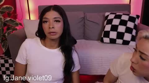 Snapshot of violettgrey_ chatting on October 8, 1:13 am Violet online show from October 8, 1:13 am