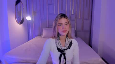 Violett  online show from June 24, 12:01 pm