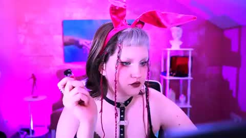 Violett online show from July 22, 11:12 am